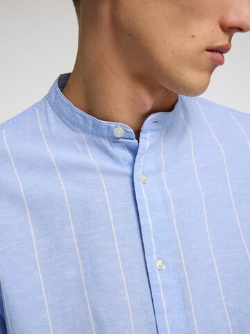 Coupe regular Chemise SELECTED HOMME en bleu