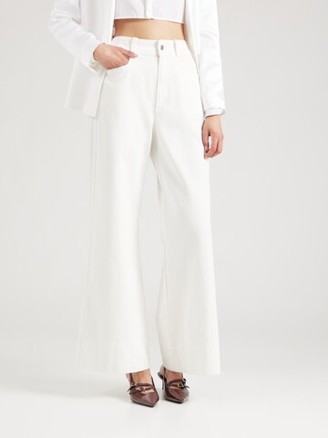 Tapered Pantaloni 'C_Talashea-D' di BOSS in bianco: frontale