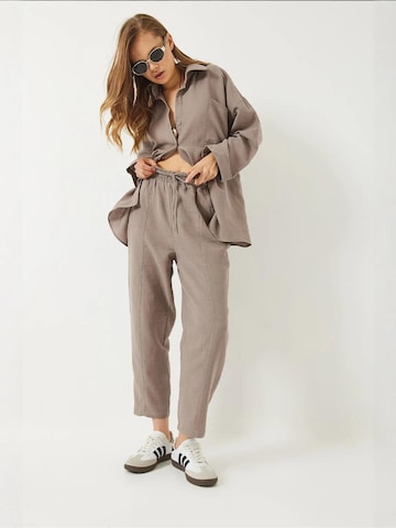 Bianco Lucci - Calças de fato em castanho