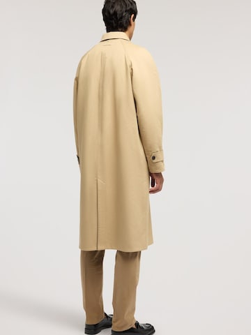 Cappotto invernale di Trussardi in beige