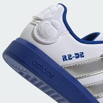 ADIDAS SPORTSWEAR - Zapatillas deportivas 'Adidas x Star Wars Grand Court 2.0' en blanco
