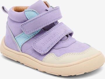 BISGAARD Lauflernschuh in Lila: Vorderseite