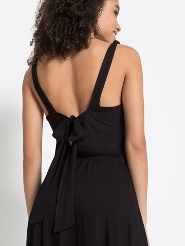 Rochie de la VIVANCE pe negru