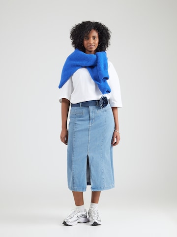 ONLY Carmakoma - Falda 'CARENYA' en azul