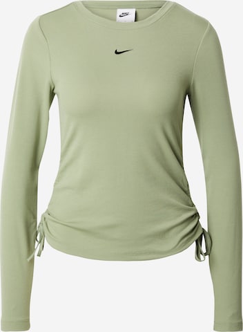 Nike Sportswear Tričko 'ESSNTL' – zelená: přední strana