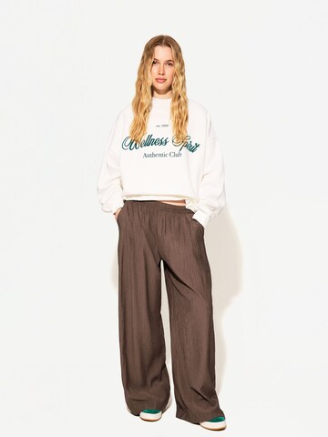 Wide Leg Pantalon Bershka en marron