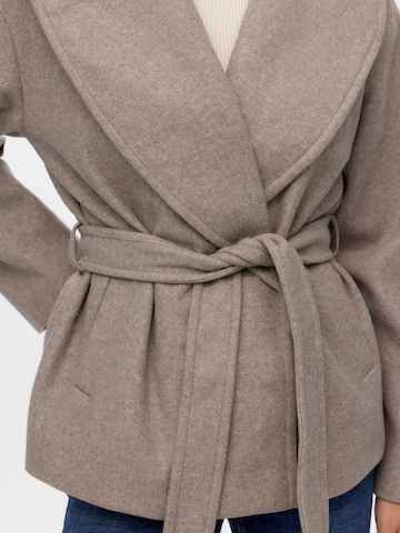 VERO MODA Overgangsfrakke 'VMANNE BERGEN' i brun