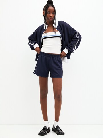 Pull&Bear Regular Trousers in Blue