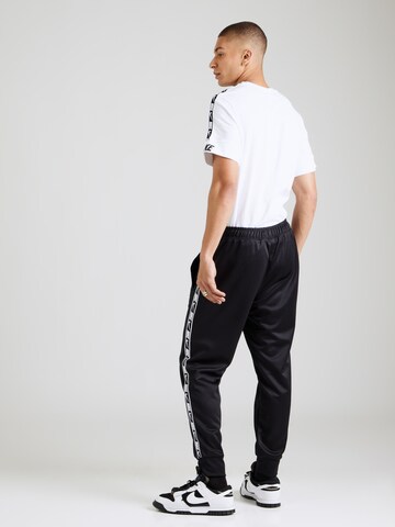 Nike Sportswear Zúžený Kalhoty 'REPEAT' – černá: zadní strana