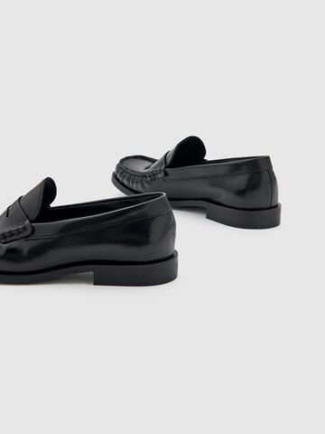 Chaussure basse 'Clara' EDITED en noir