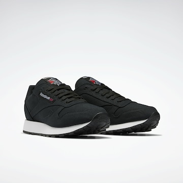 Reebok Madalad ketsid 'Classic Leather', värv must