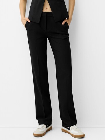 Bershka Regular Trousers with creases in Black: front