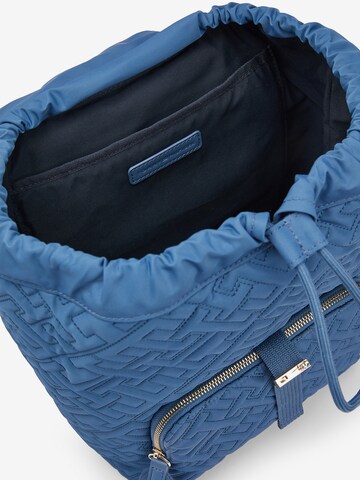 TOMMY HILFIGER Rucksack in Blau