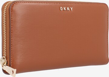 DKNY Rahakott 'Bryant', värv pruun