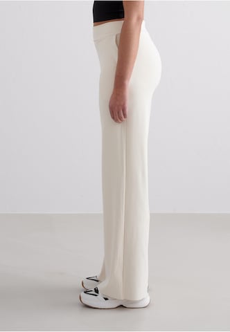 Aim'n Loosefit Sporthose 'Sense' in Weiß