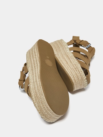 Pull&Bear Sandal i brun