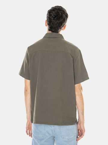 Fit confort Chemise 'M' Fitzgerald Relaxed Fit Texture Shirt S/S' FARAH en vert