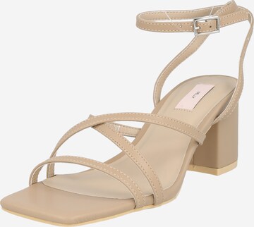 NLY by Nelly Sandalen met riem in Beige: voorkant