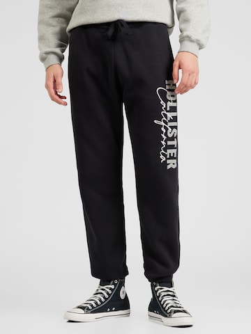 Tapered Pantaloni de la HOLLISTER pe negru: față