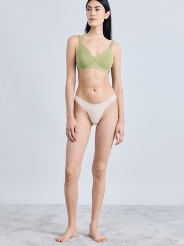 TRIUMPH Бюстгальтер-минимайзер Бюстгальтер 'Amourette N01' в Зеленый