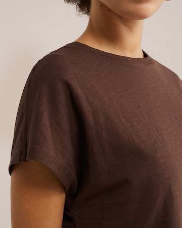 WE Fashion Paita värissä ruskea