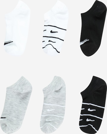 Nike SportswearČarape - siva boja: prednji dio