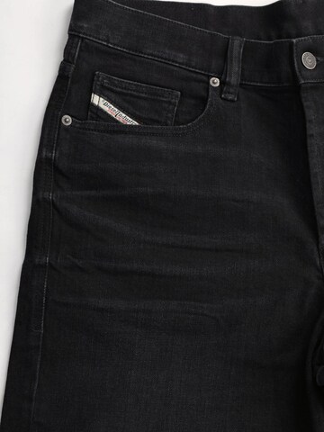 DIESEL - Regular Calças de ganga 'REGULAR-SHORT' em preto