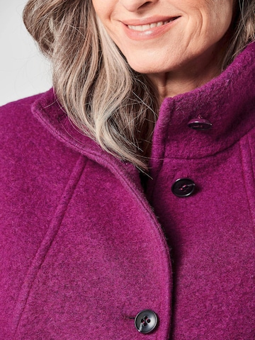 Goldner Tussenmantel in Lila