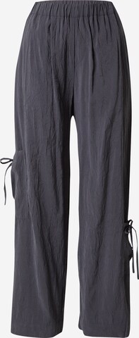 Wide Leg Pantalon cargo 'Moa' NORR en gris : devant