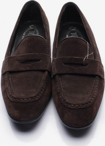 Tod's Flats & Loafers in 36 in Brown