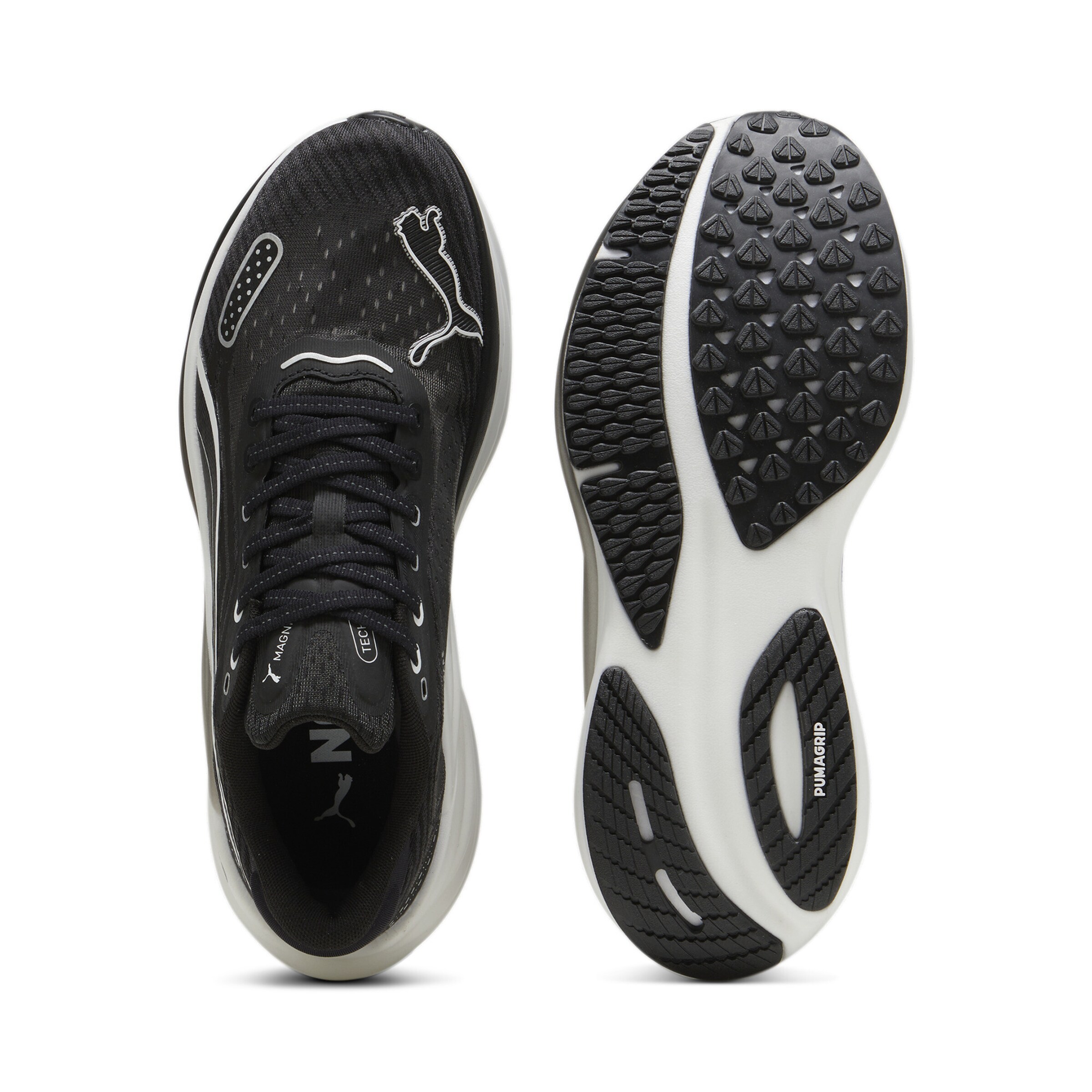 Chaussure de course 'Magnify NITRO™' PUMA en noir