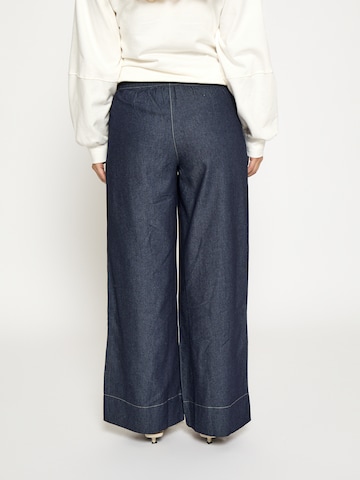 DESIRES Regular 'Kylie' in Blau