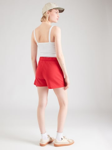 Regular Pantalon 'PCCHILLI' PIECES en rouge