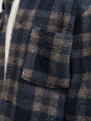 JACK & JONES Comfort fit Kurtka przejściowa 'JORBLEECKER' w kolorze niebieski