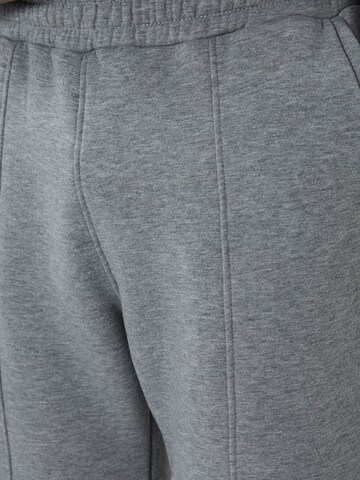 Tommy Life Normální Sportovní kalhoty 'Jogginghose' – šedá