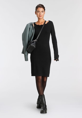 LAURA SCOTT Knitted dress in Black