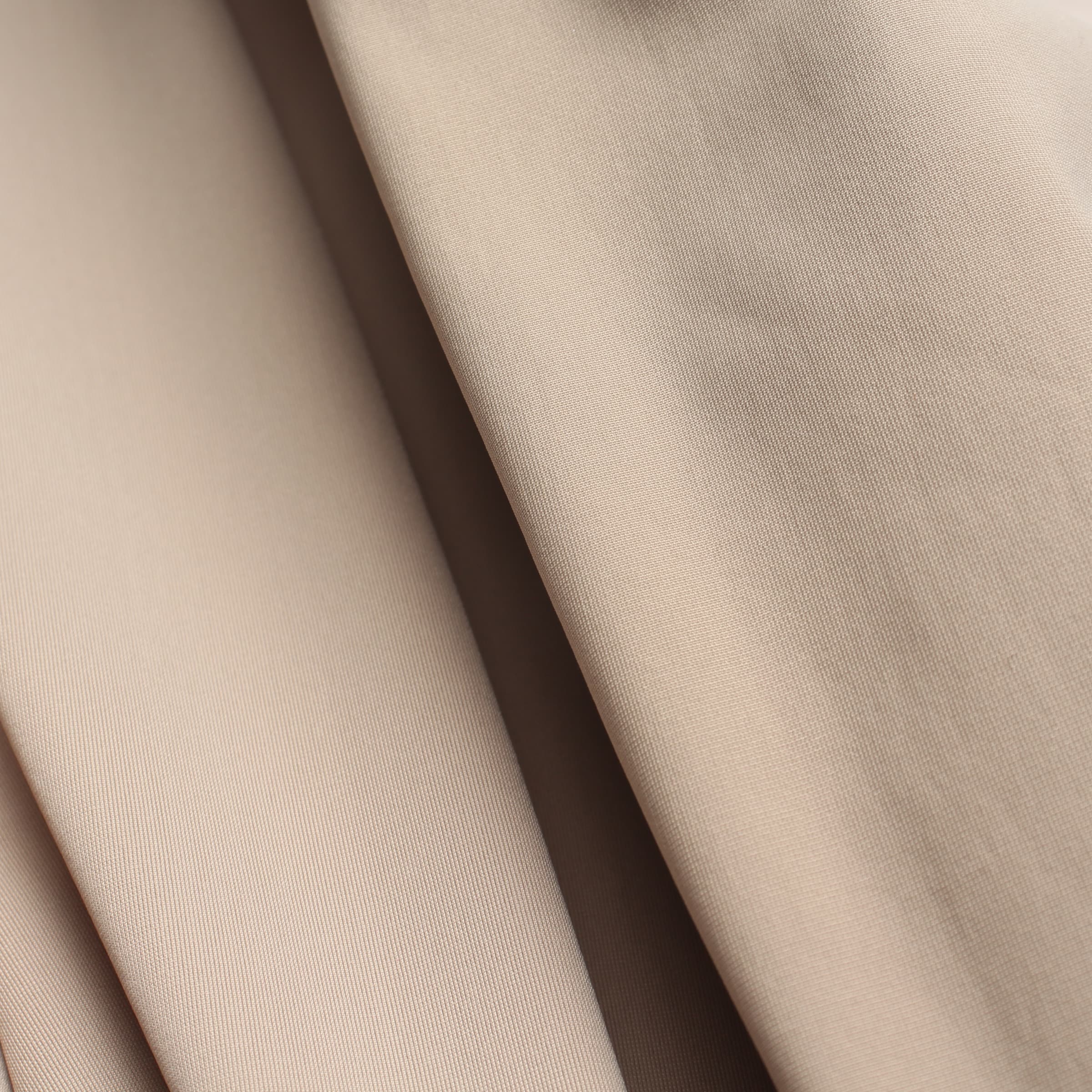 Harris Wharf London Jacket & Coat in XL in White