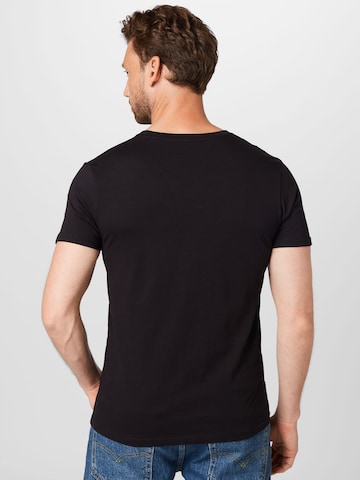 ALPHA INDUSTRIES T-Shirt in Schwarz