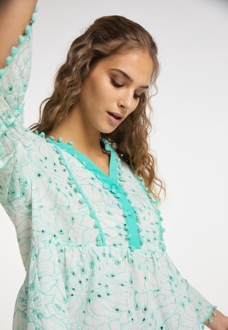 IZIA Tunic in Green