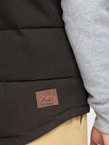 !Solid - Chaleco 'Dry' en negro