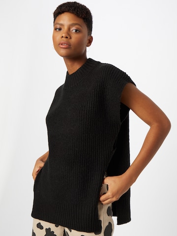 Gina Tricot Пуловер 'Novali' в черно: отпред