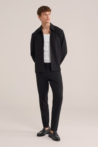 Slimfit Pantaloni di WE Fashion in nero