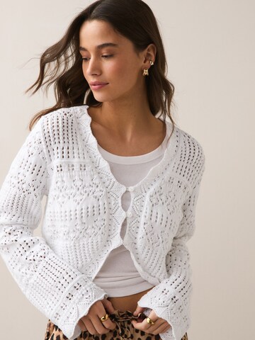 Next Strickjacke in Weiß: Vorderseite