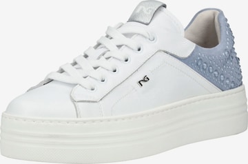 Baskets basses Nero Giardini en blanc : devant