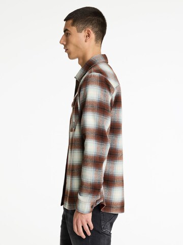 Coupe regular Chemise 'Stryke Bolt' CHASIN' en marron