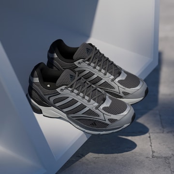 ADIDAS SPORTSWEAR - Sapatilhas baixas 'Spiritain 2000' em cinzento