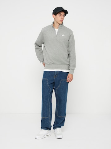 Nike Sportswear Sweatshirt 'CLUB' i grå