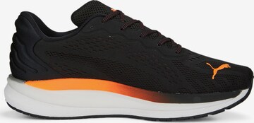 PUMA Παπούτσι για τρέξιμο 'Magnify Nitro Surge' σε μαύρο