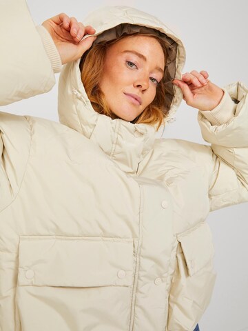 Veste mi-saison 'Birdie' JJXX en beige