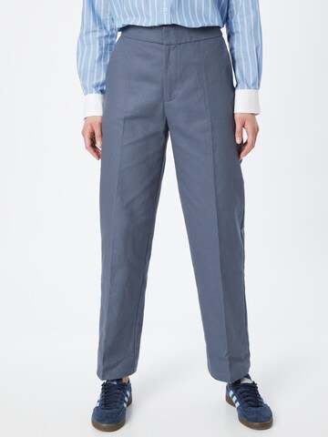 Edikted Loose fit Pleated Pants in Blue: front